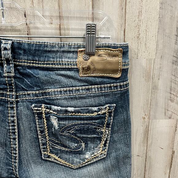Silver Suki Low Rise Cropped Jeans Stitched Distressed Womens Size 26 - Picture 4 of 10